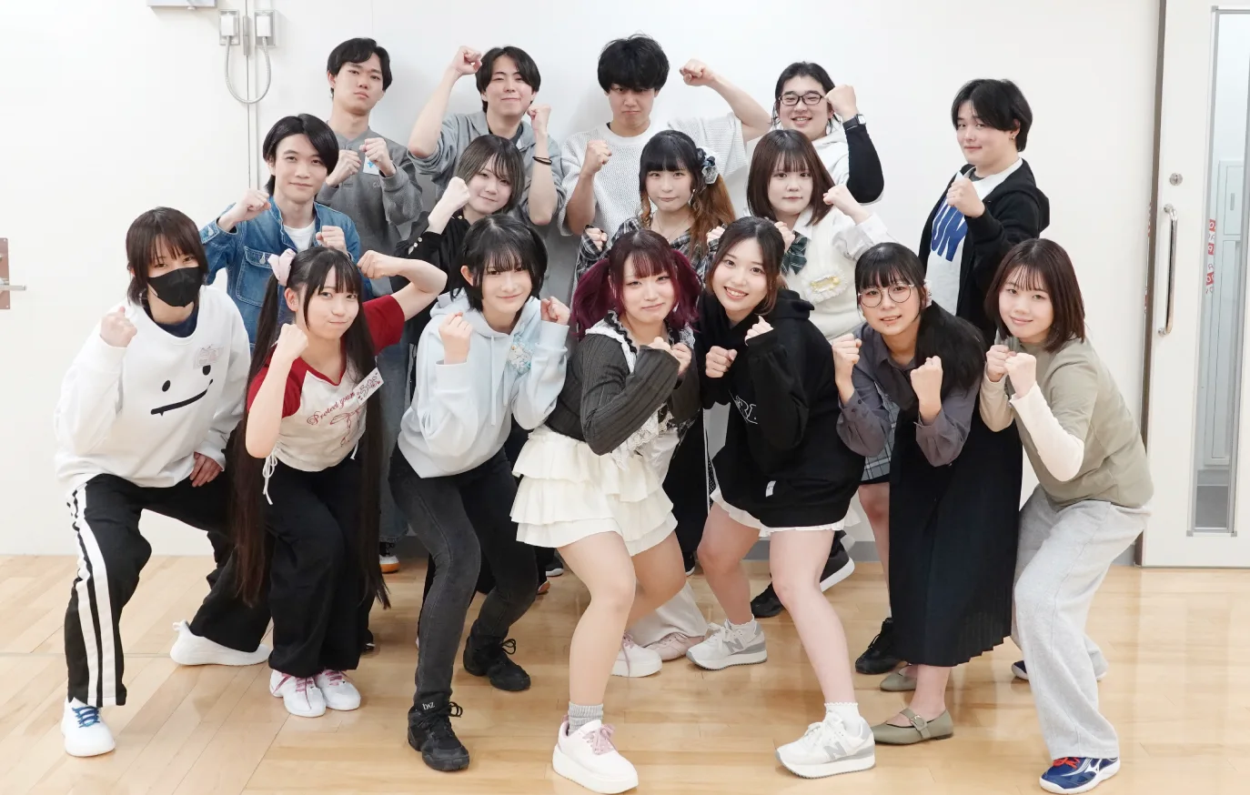 よあにーず集合写真